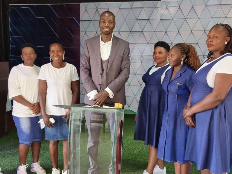 Teaching from the pulpit with members of the congregation